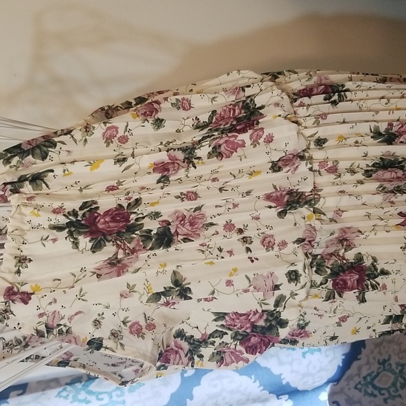 SHEIN floral sundress. Size large - Picture 8 of 11
